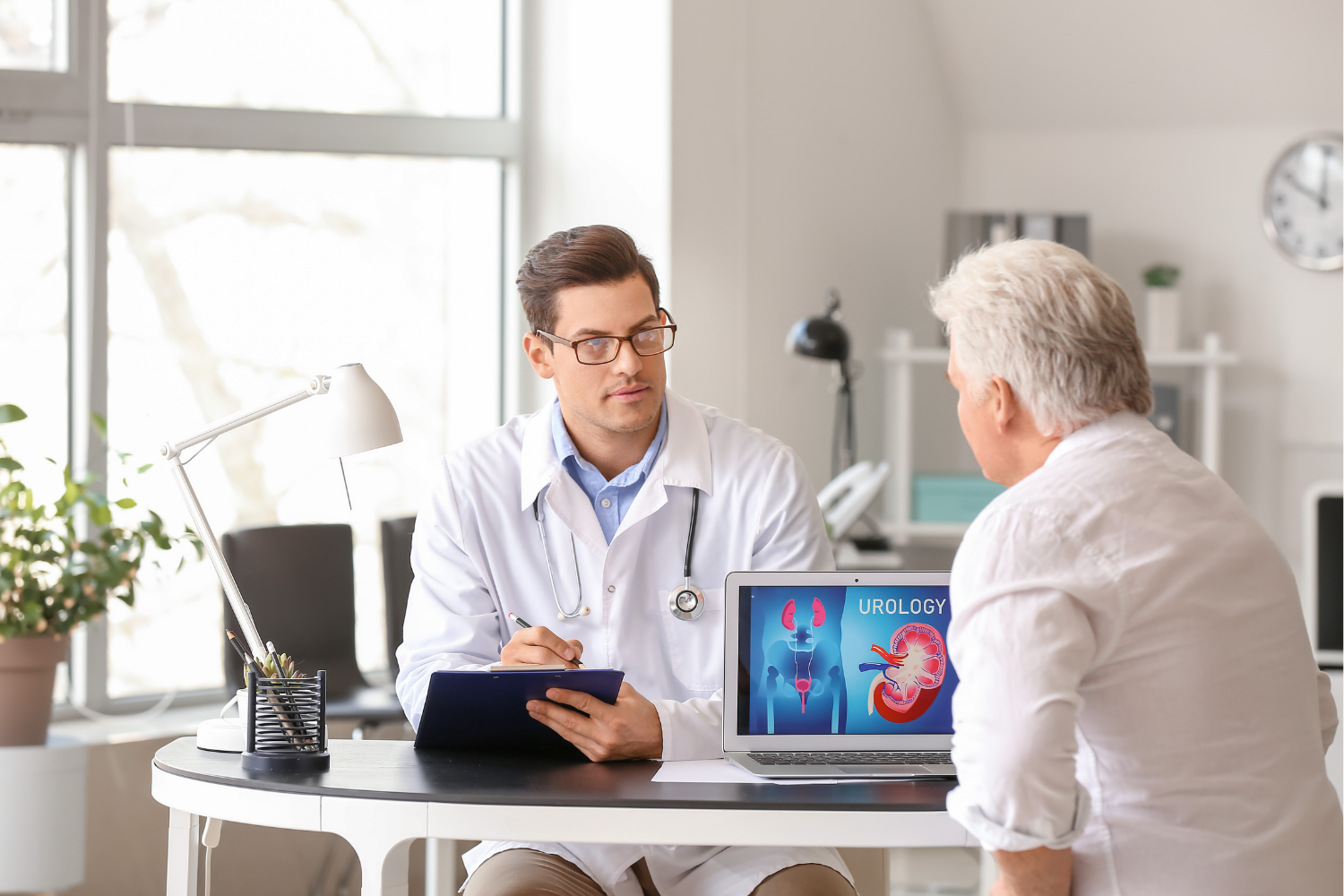 Visita urologica per valutare l'esame PSA Reflex